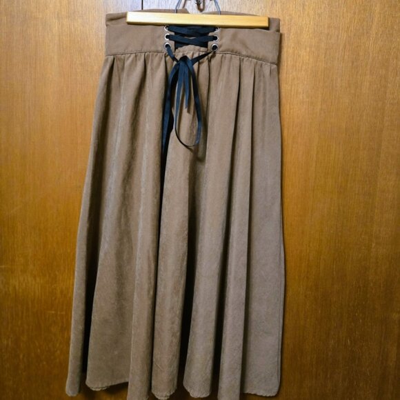 915. Shein Brown Suede Like Midi Skirt Perfect for Fall Size Med. EUC - Picture 1 of 9